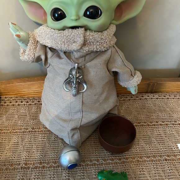 Star Wars The Mandalorian Baby Yoda Plush with accessories Mattel Costco - Picture 2 of 9